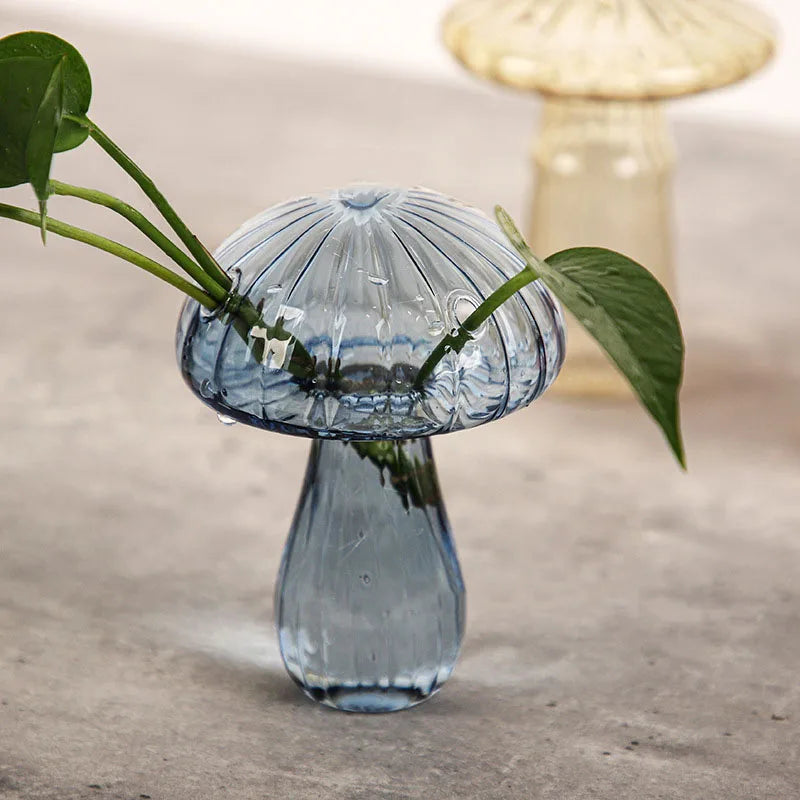 Transparent Mushroom Glass Vase Aromatherapy Bottle Home Small Vase Hydroponic Flower Pot Simple Table Decoration Home Decor