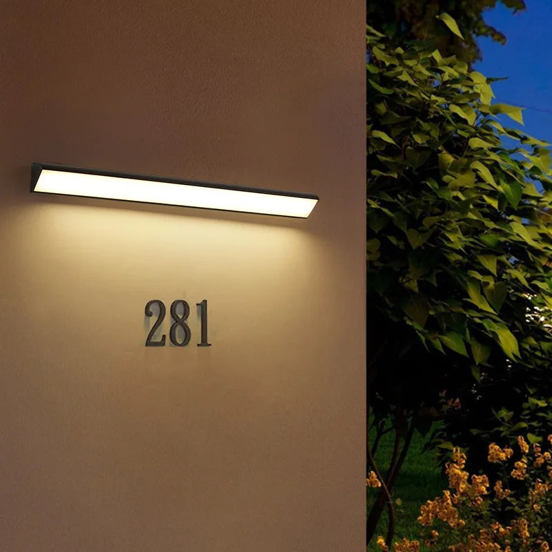 Outdoor long strip wall lamp waterproof IP65, modern and simple LED wall lamp, suitable for courtyard, garden, outdoor lighting.